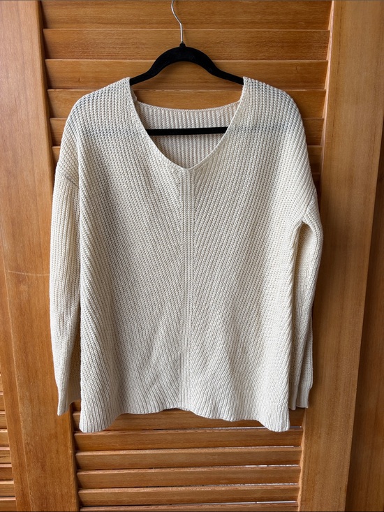 Sweaters - V-Neck Chunky Knit Women's Sweater - Cream